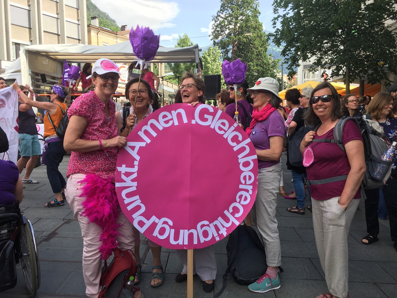 Frauen aus dem KFG Katholischer Frauenbund Graubünden am nationalen Frauen*Streik am 14. Juni 2019 in Chur.